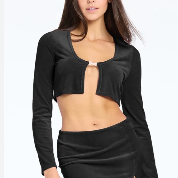 Juicy Couture Sweaters - Juicy Couture Black Velour Crop Cardigan Medium NWT